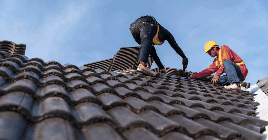 When to Call a Roofer for Repairs